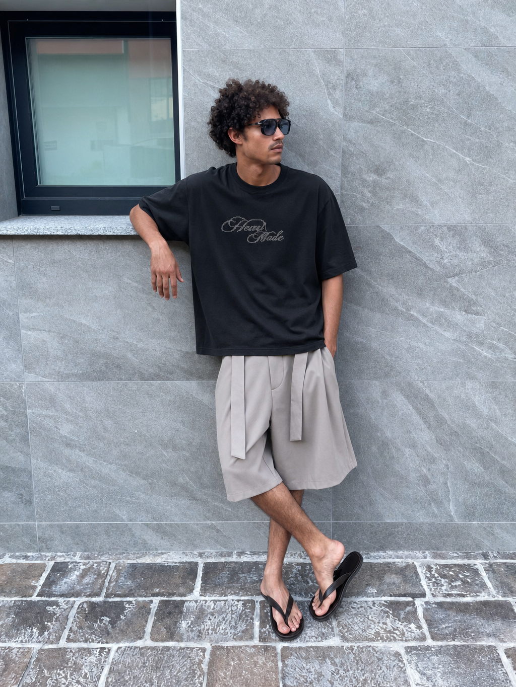 Myugen Heaven Made Oversized T-Shirt Black – model front