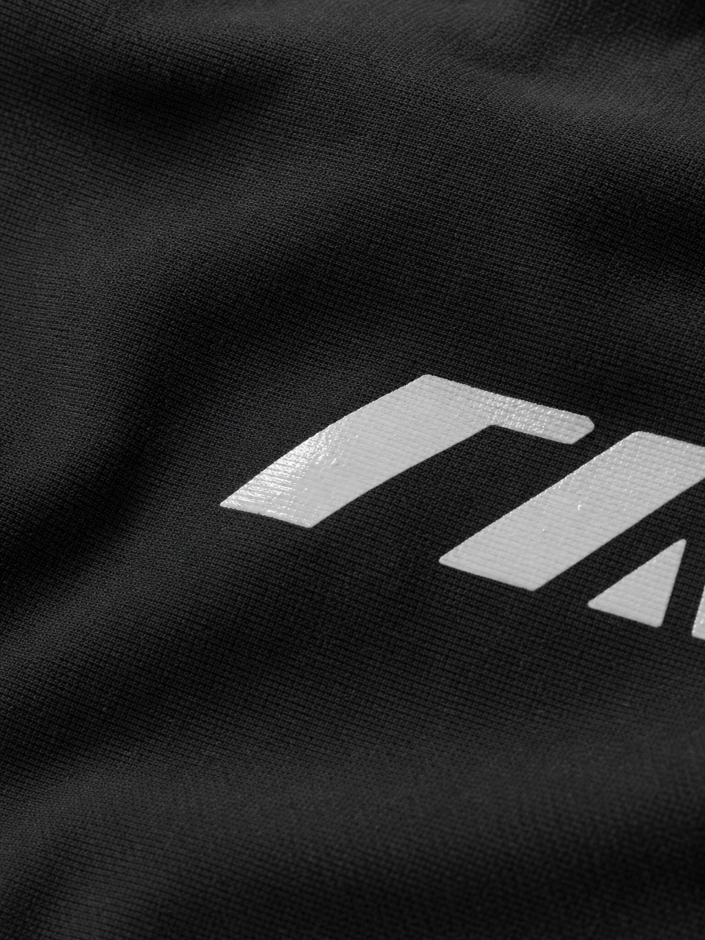 Myugen Altar Bowling Shirt Black – close-up detail