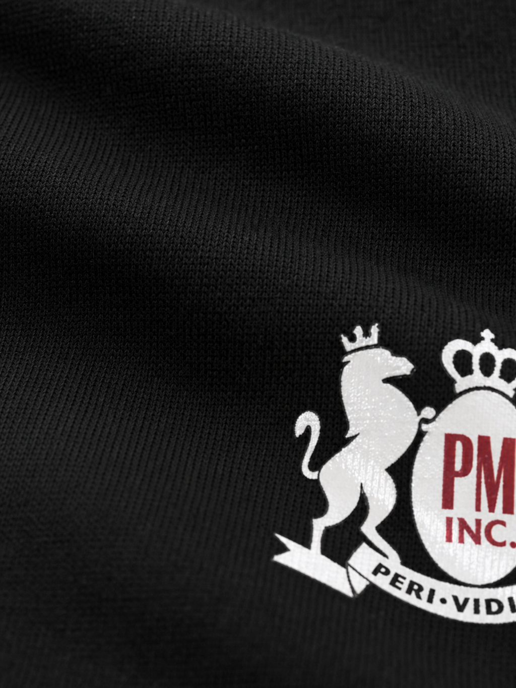 Myugen Marlboro Racing Oversized T-Shirt Black – close-up detail